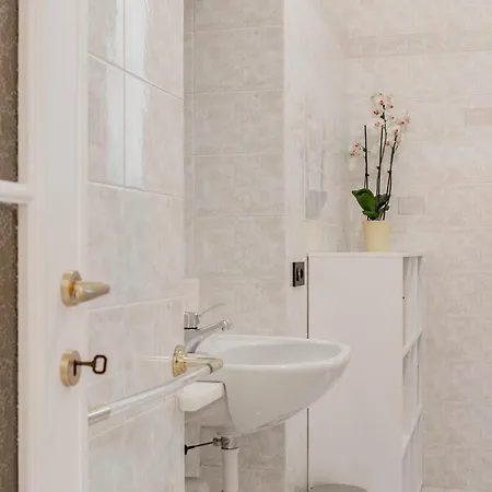 Апартаменты H11 Casa Benjamin Mare-sanremo *