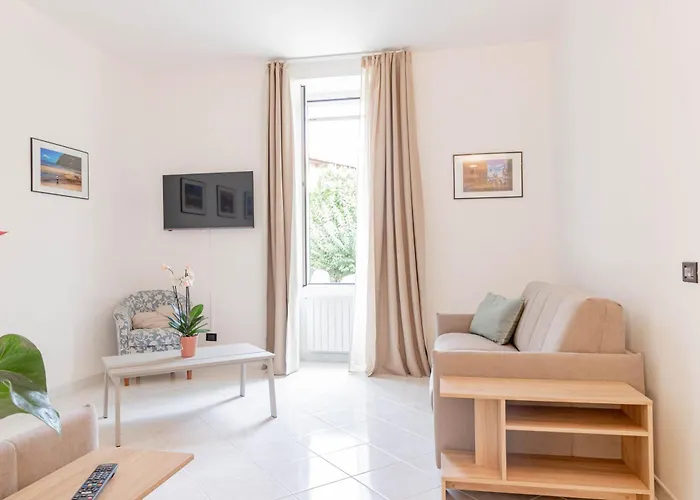 H11 Casa Benjamin Mare-sanremo * Санремо