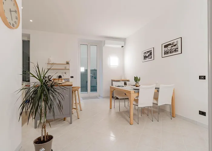 Апартаменты H11 Casa Benjamin Mare-sanremo *